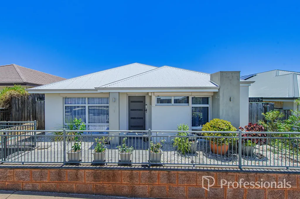 10 Ranfurly Approach, Ellenbrook, WA 6069