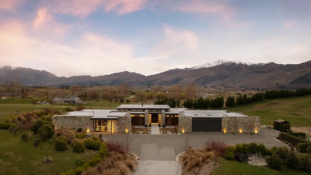 Dalefield/Wakatipu Basin 4chambre Opulent Bendemeer Opportunity
