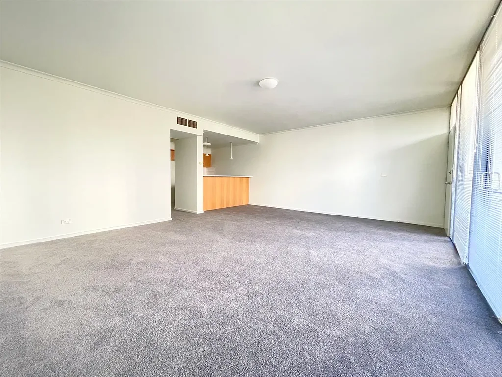 Stunning 2-Bedroom in the best location! Massive front and backyards!!