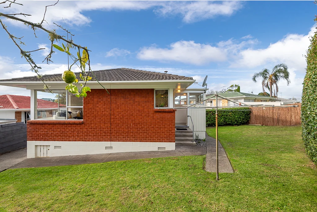 2/110 Hillside Road, Glenfield, North Shore City, Auckland