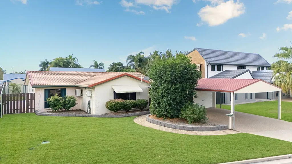 Kirwan 4 Bedroom Impeccably Renovated Sanctuary in the Heart of Kirwan