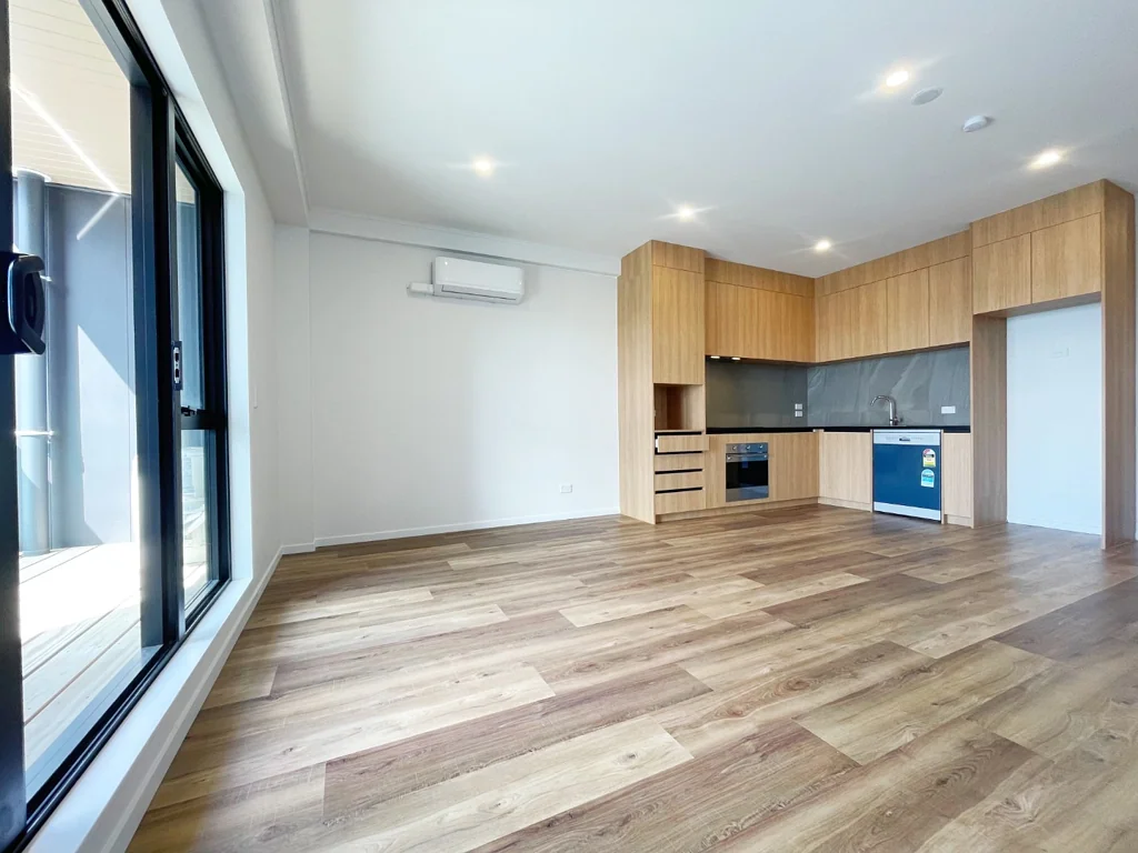 Sunny newly built two bedroom apartment