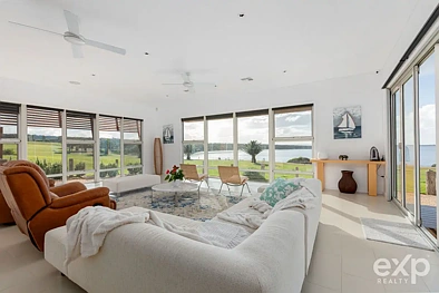 41 North Esplanade, Point Boston, SA 5607, 4房, 2浴, House