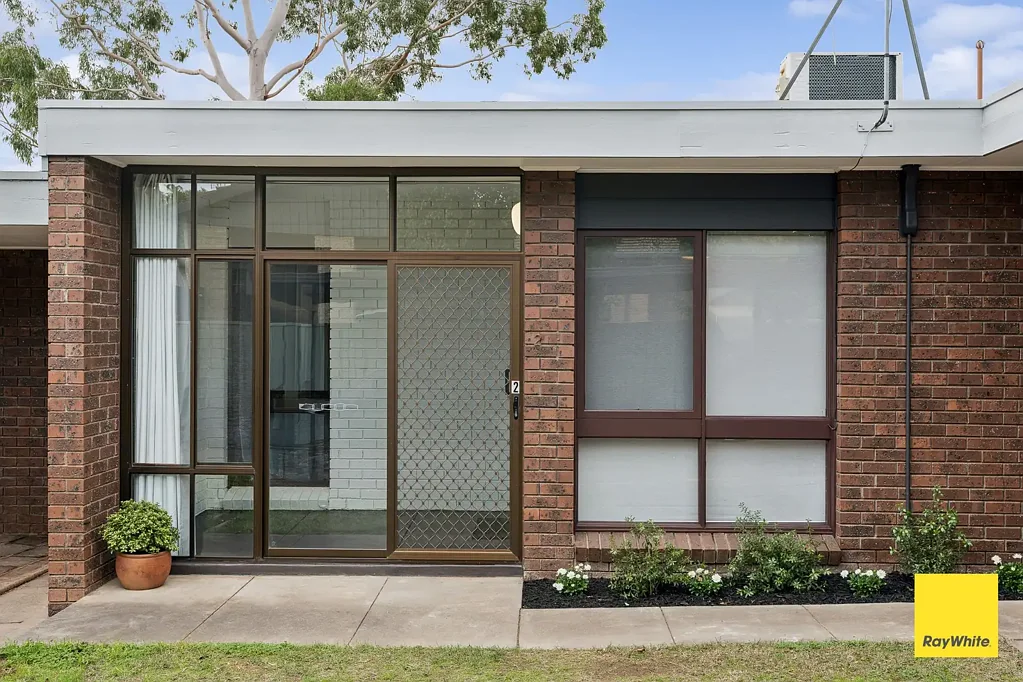 Strathdale 1ห้องนอน Tastefully Renovated Unit in Quiet Strathdale Pocket