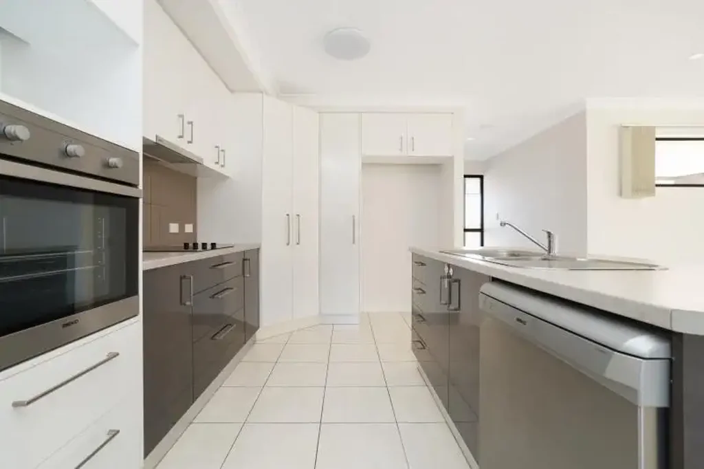 MODERN FAMILY LIVING ON AN IMPRESSIVELY GENEROUS BLOCK