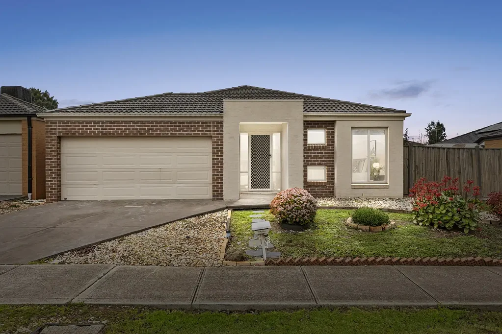 Tarneit 4chambre Family Size Living on 594m2 Land