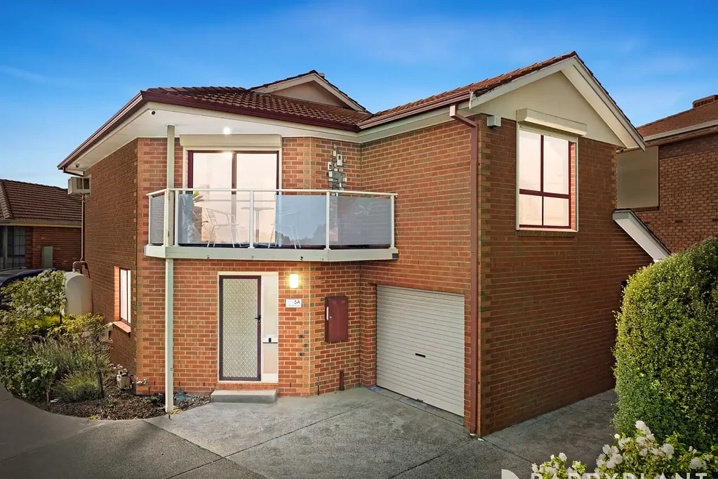 2/5 Hillas Court, Mill Park, VIC 3082