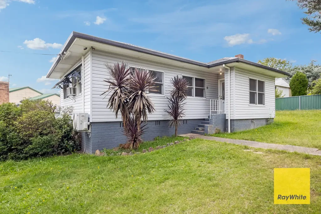 11 Stewart Street, Lithgow, NSW 2790