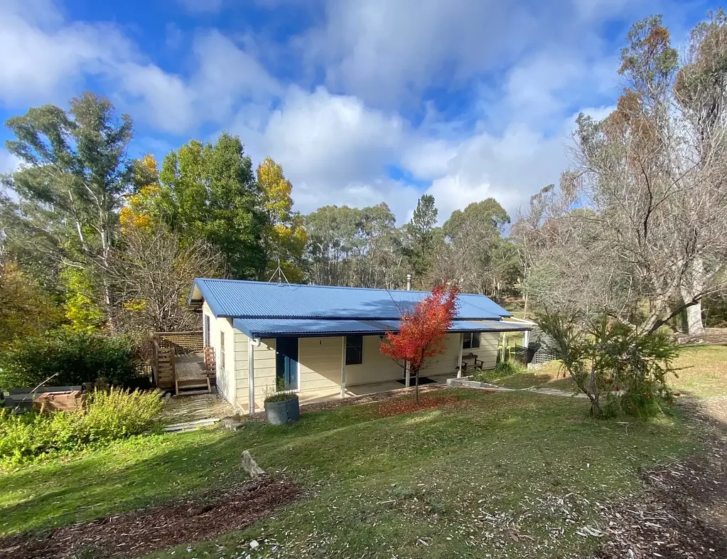 24 Beverly Hills Road, Captains Flat, NSW 2623