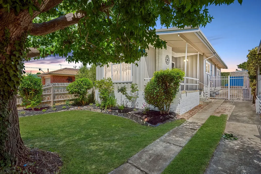 Charm Meets Great Location