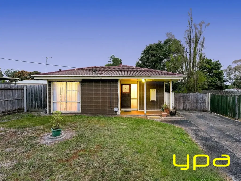 Cranbourne 3Zimmer Approved Plans & Permits for Three Townhouses on 828sqm (Approx.)