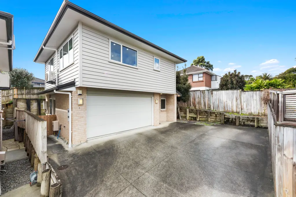 Howick 4Kwarto Contemporary 4-Bedroom Gem in Central Howick