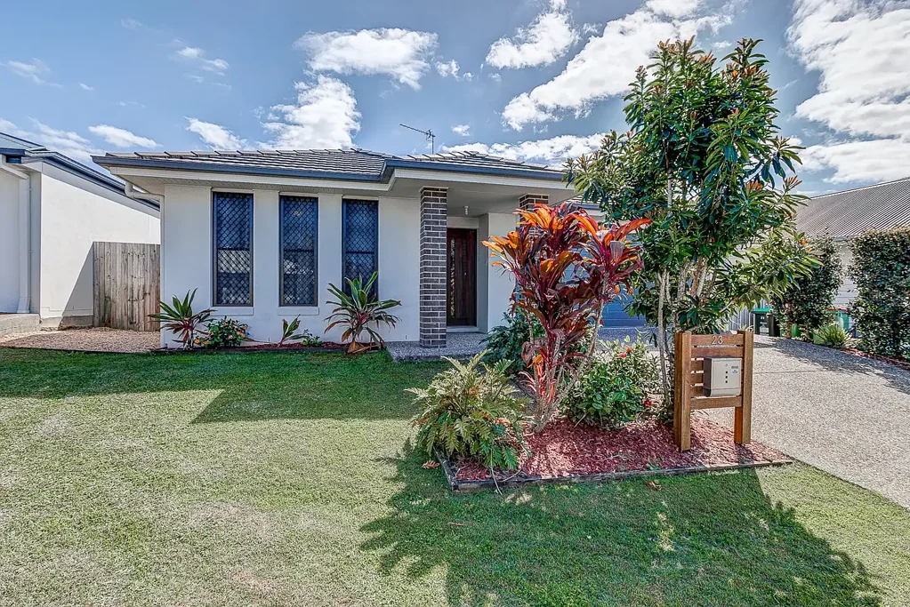 Beautiful Family Home In The Heart Of Coomera