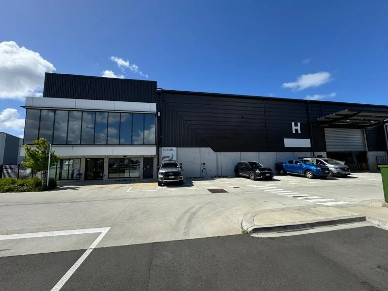 Wiri  580sqm High-Stud Warehouse | JLL