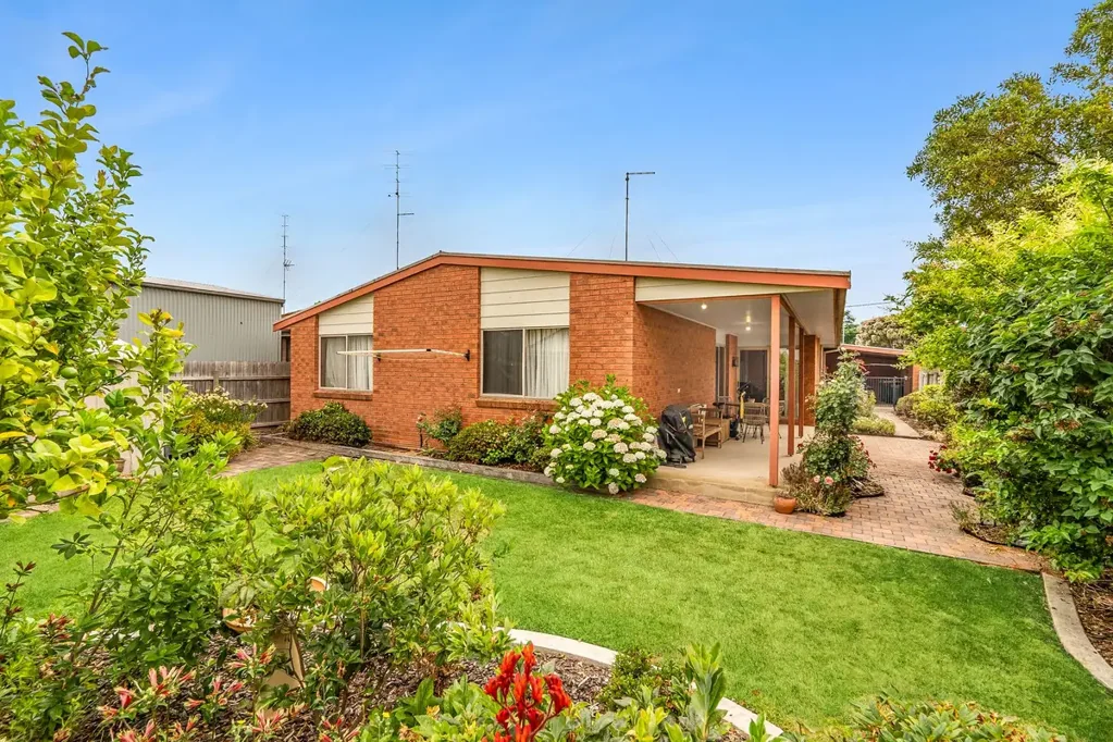 4 Ross Street, Colac, VIC 3250