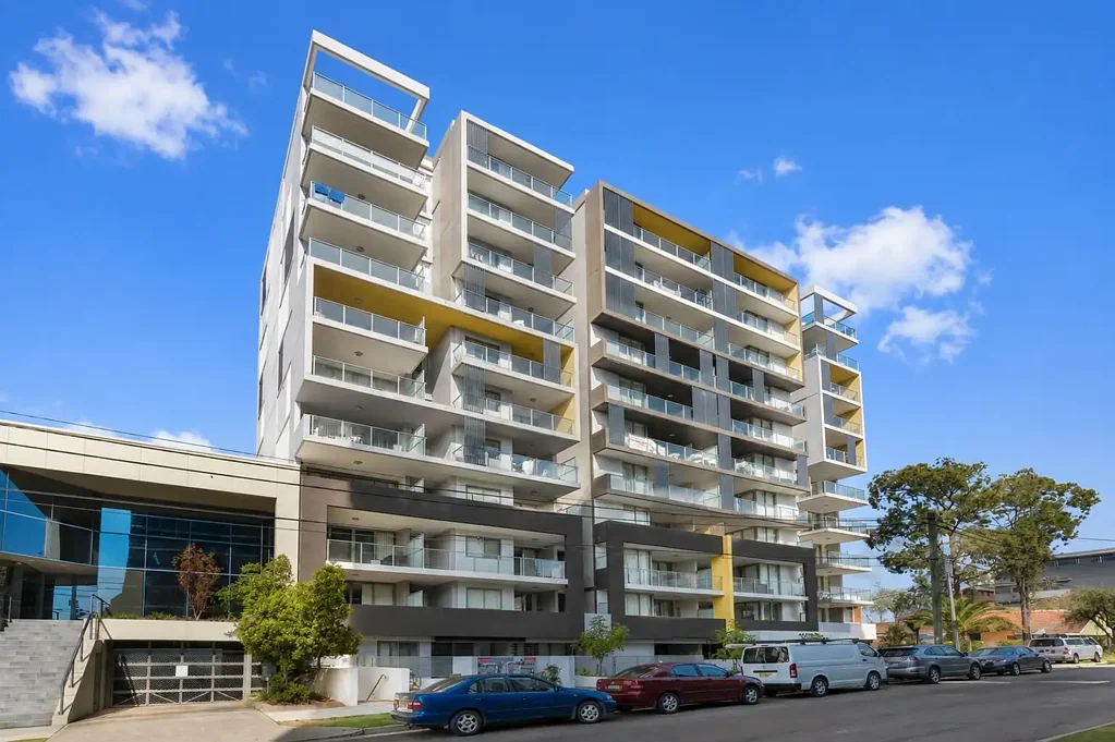 MODERN ONE BEDROOM APARTMENT