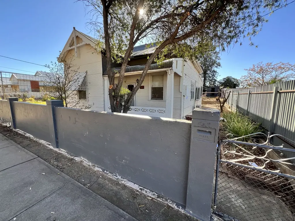 240 Mcculloch Street, Broken Hill, NSW 2880