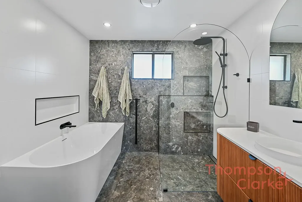 Rutherford 3Kwarto Renovated Comfort, Drive-Through Access & Exceptional Storage