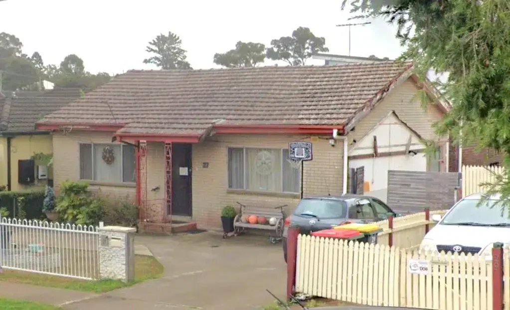 One Room in Share House, Blacktown