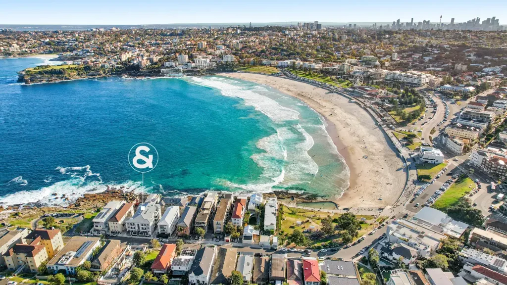 North Bondi 1غرفة نوم Private Entrance Bondi Beach Pad Offering Rare House-Like Appeal