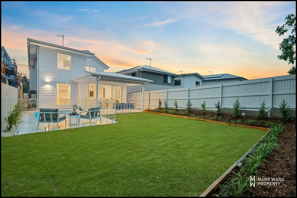 Salisbury 5部屋 BRAND-NEW 5 BEDROOM, 3 BATHROOM FAMILY HOME WITH POOL & OFFICE