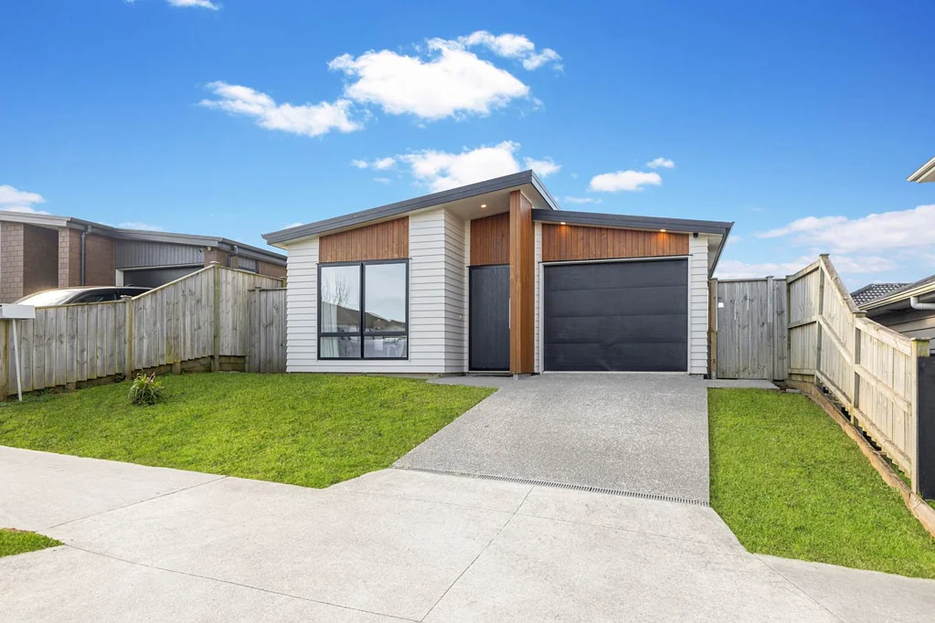 Pukekohe 3房  Fresh, Modern & Must Be Sold!