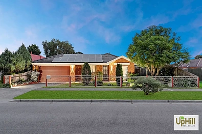 Hampton Park 4कमरा Premium Family Living with Outdoor Kitchen & Solar Savings