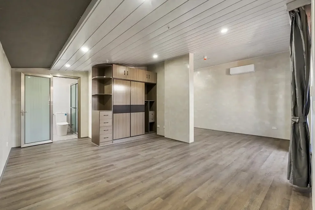 SERVAL BRAND NEW STUDIOS AND 1 BEDROOM  IN A BRAND NEWBUILDING - THE MOST SPACIOUS STUDIOS from $580-800/week.  FREE water & gas BILLS*