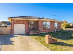 1/11 Mitta Grove, Lavington