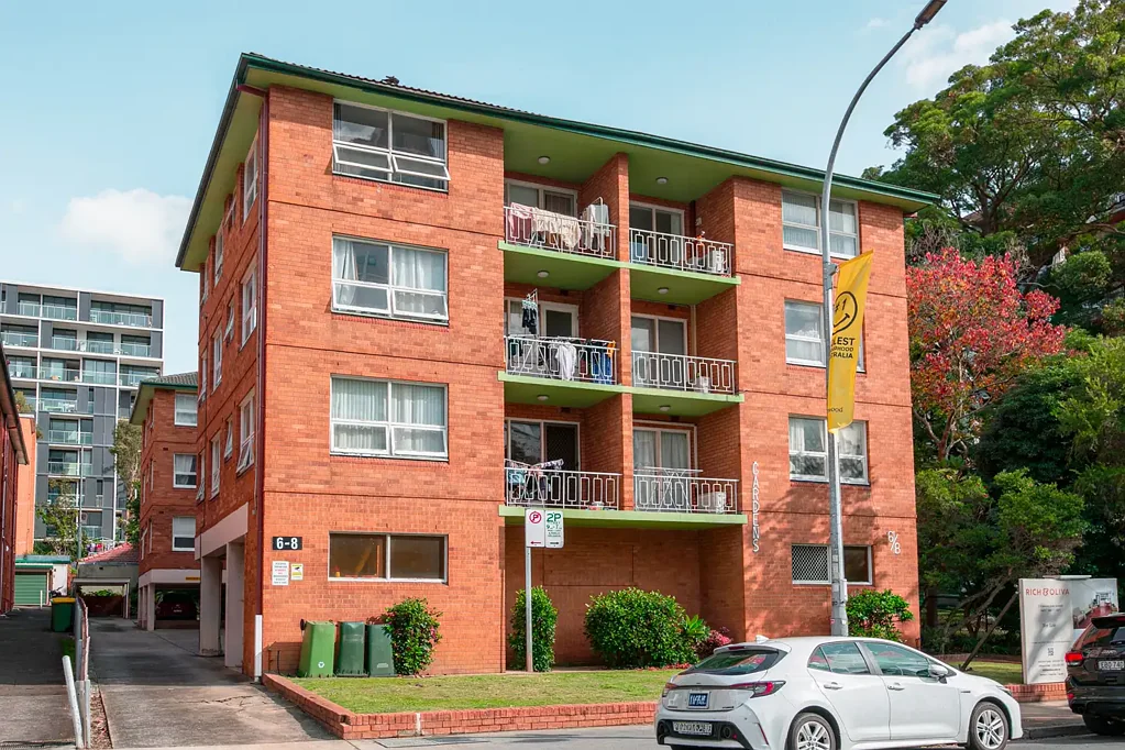 Burwood 2Habitaciones Perfect First Home or Smart Investment in the Heart of Burwood