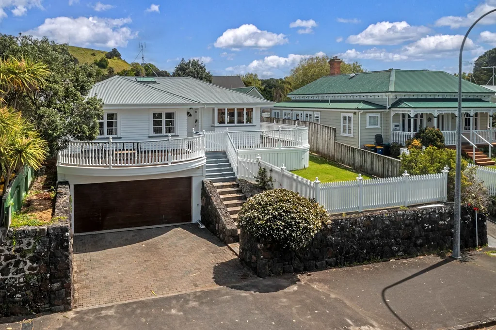 Devonport 3Kwarto Pre Tender Offer Now Closing 4pm 27th October