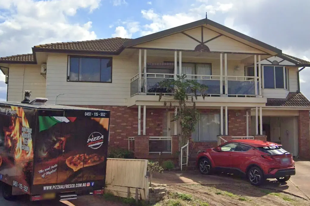 Rare find! 3BR/2Bath Flat. Cul-de-sac. Rent includes bills for 3 people!