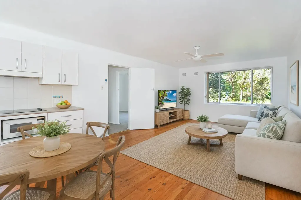 PERFECT GROUND FLOOR APARTMENT!