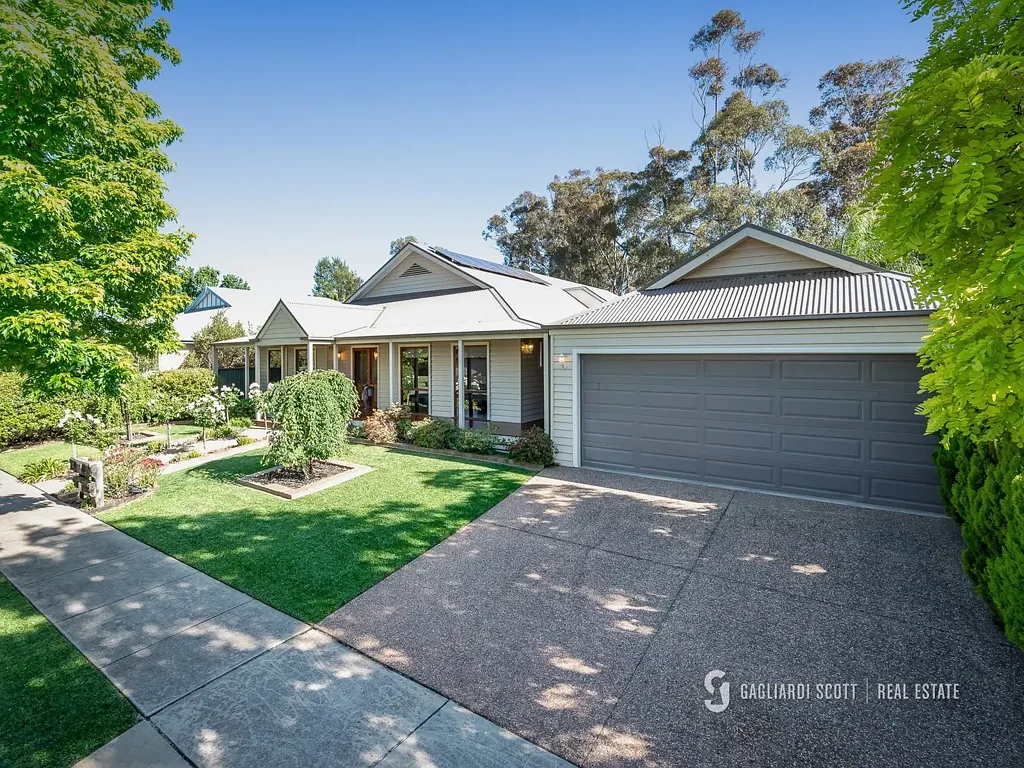 13 Plover Drive, Kialla, VIC 3631
