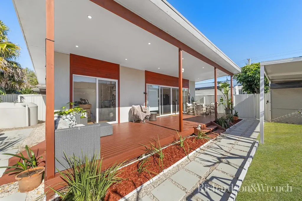 Umina Beach 4Kwarto Perfect Investment - Modern Home with Approved Granny Flat