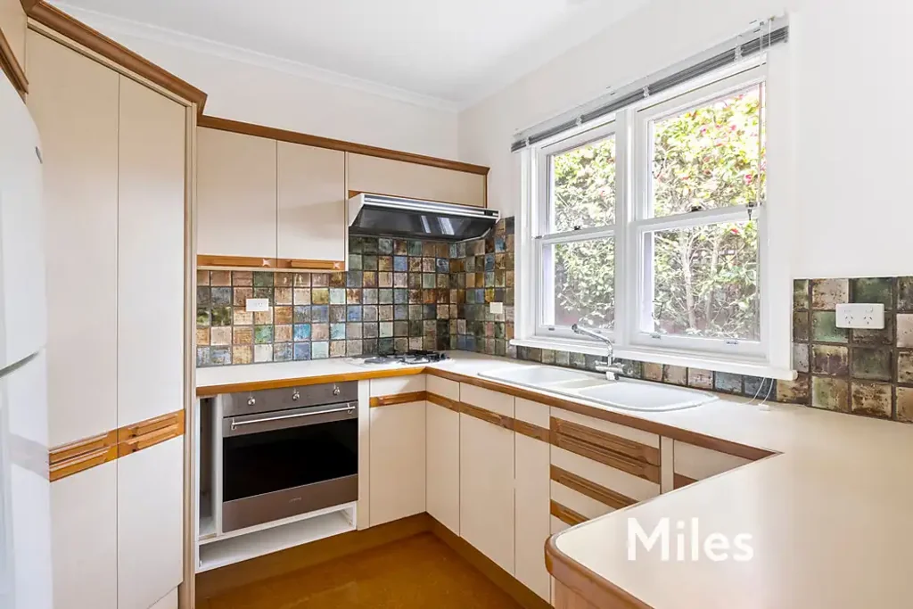 LIGHT FILLED AND PRIVATE TWO BEDROOM VILLA