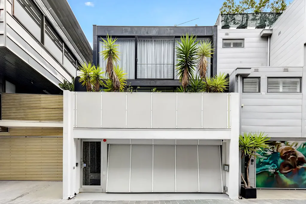 Light-Filled Luxury with Architectural Style and Exceptional Outdoor Entertaining