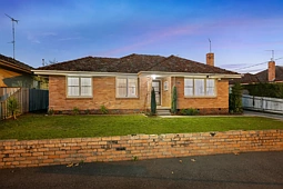 207 Main Road, Golden Point