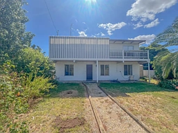 93 Neeld Street, Wyalong