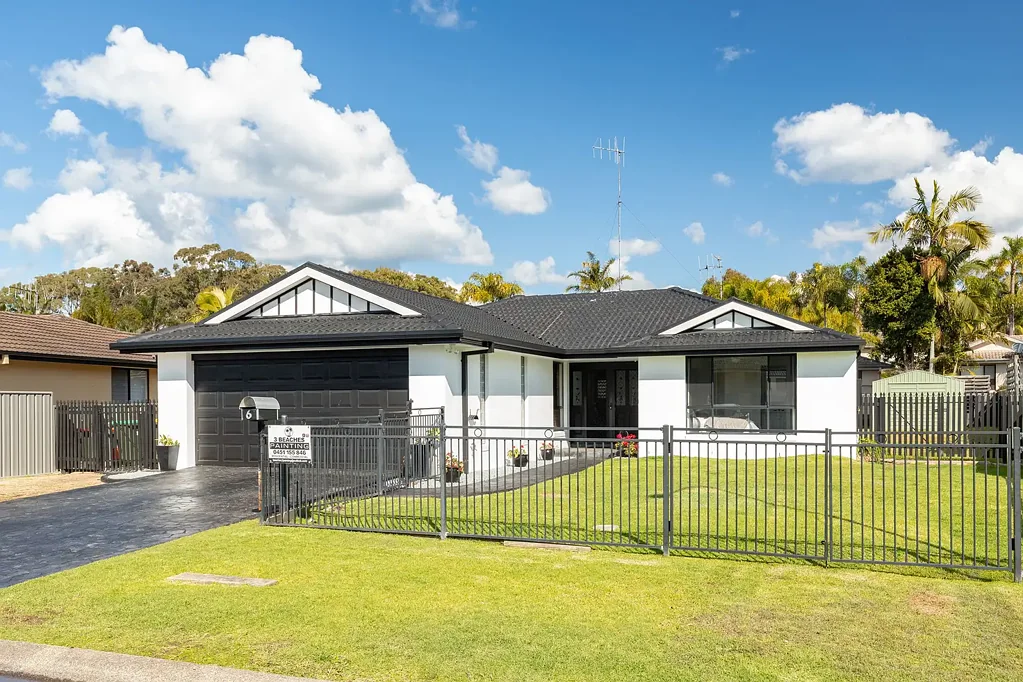 6 Devoy Place, Black Head, NSW 2430