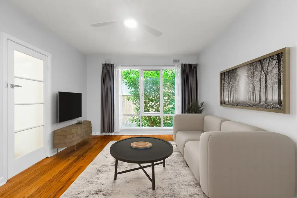 Serene Ambiance - Green Views and an Exceptional Bayside Location