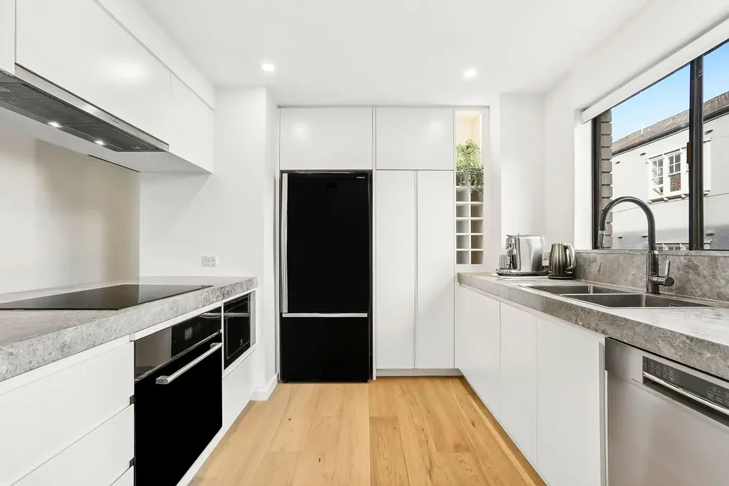 Coogee 2 Bedroom Stunning Coogee Gem - 100m to Coogee Beach