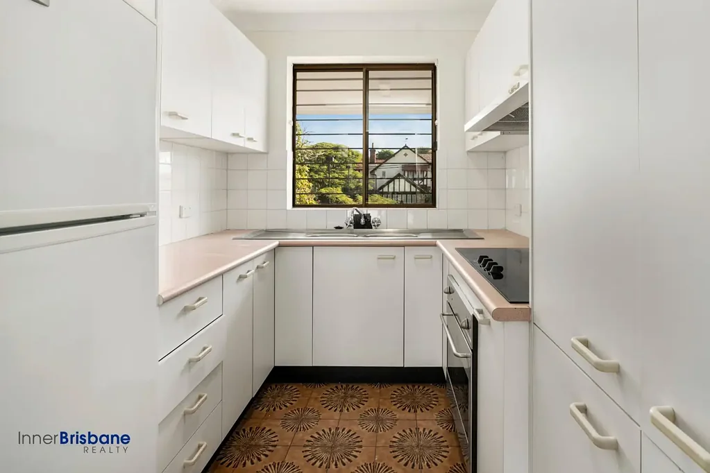 Lovely 2 Bedroom Apartment - Unfurnished