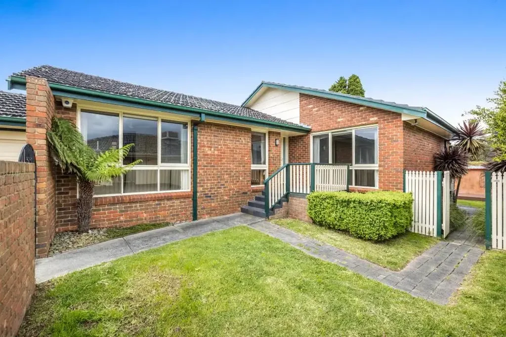 Spacious Family Home with Exceptional Indoor & Outdoor Living