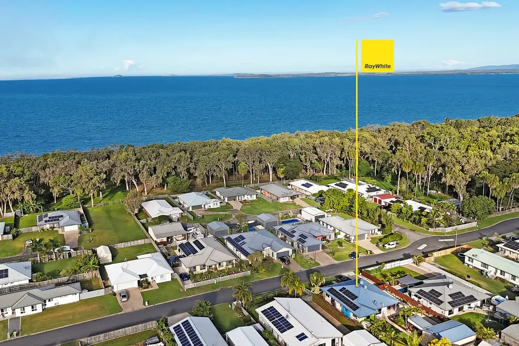 35 Deguara, Armstrong Beach, QLD 4737
