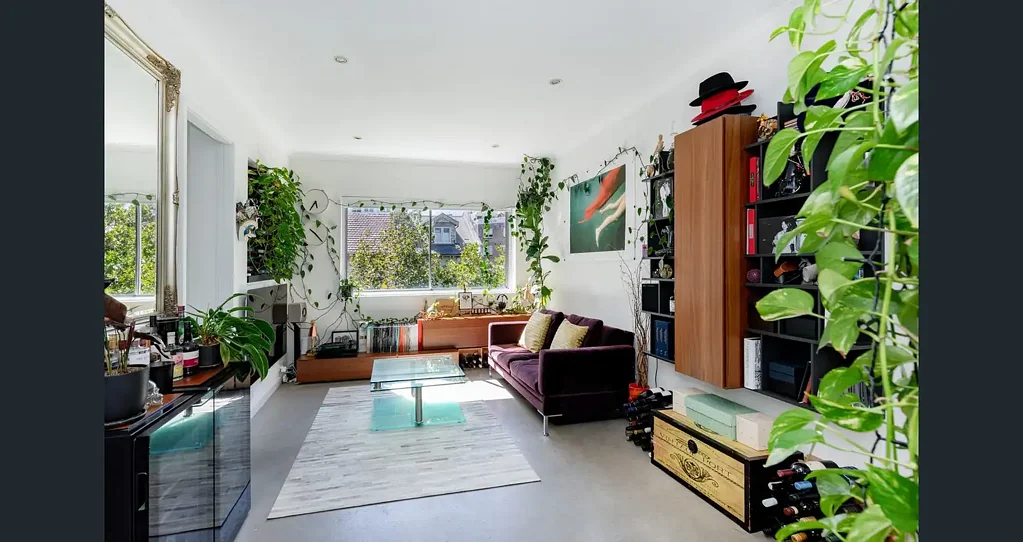 Sunlit 79sqm Apartment With Private Rooftop Terrace & Views