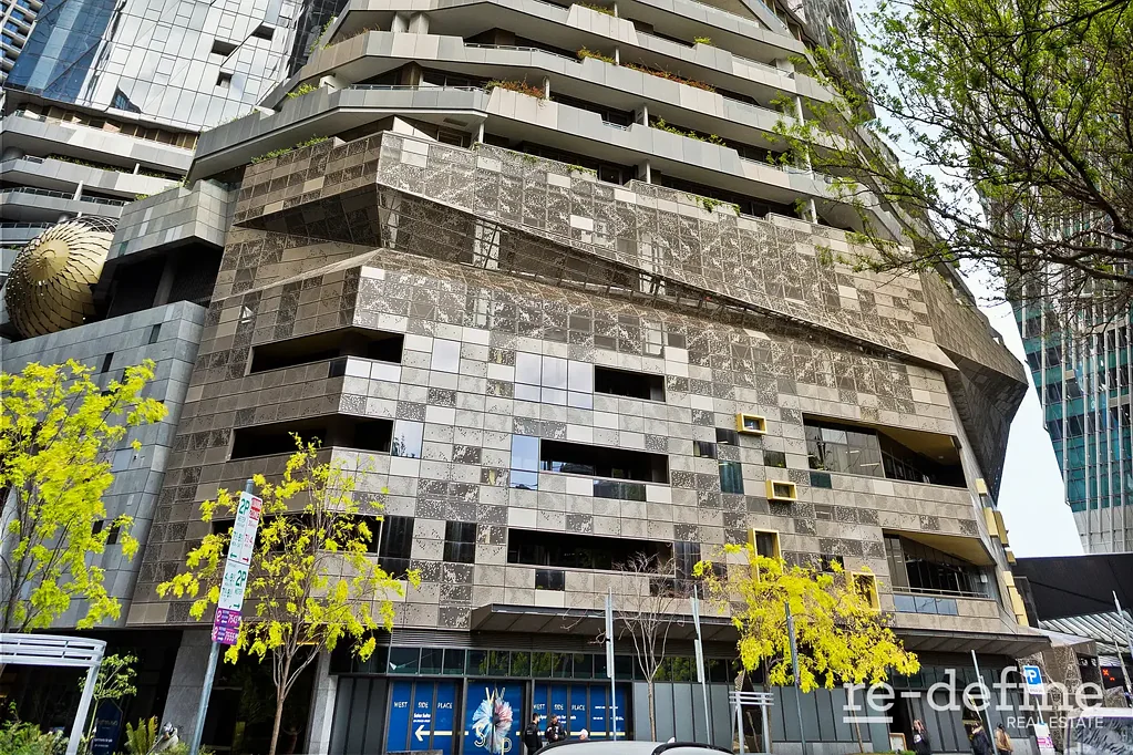 Melbourne 1房 CBD核心位置 39楼瞰景 1卧1卫书房 现代装修 开放式布局 设施丰富 无敌便利 Luxury Living at West Side Place