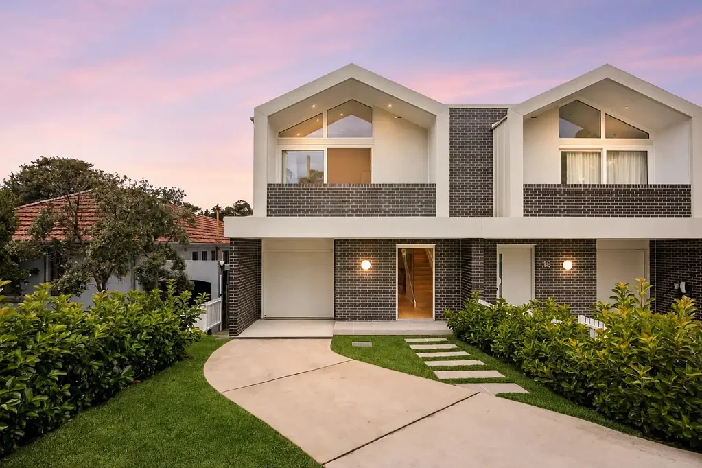 Luxury Family Living in a Premier Seaforth Location