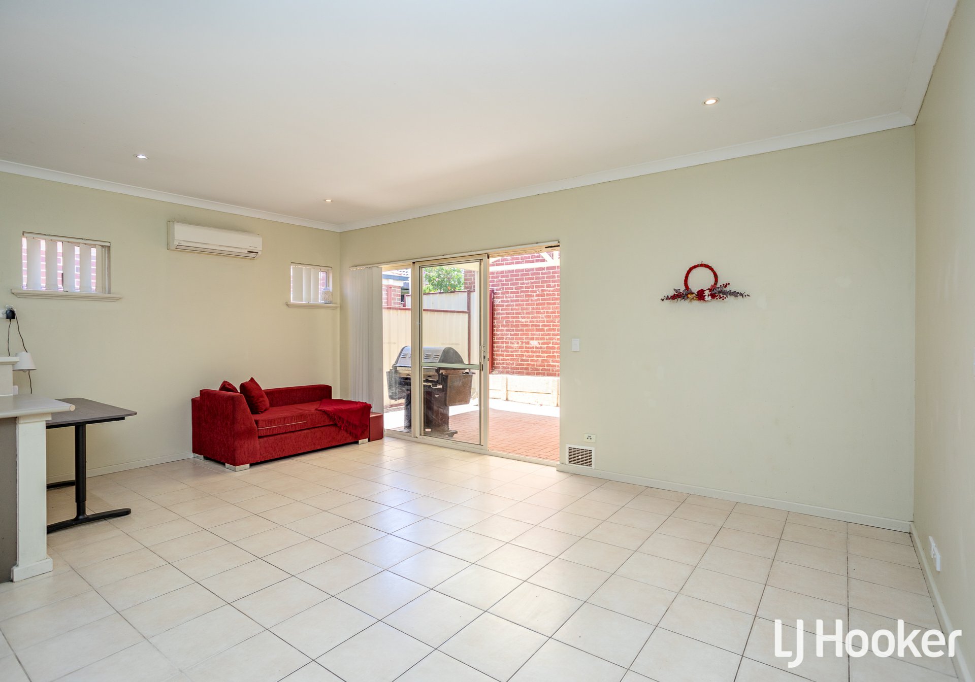 UNIT 4 74 DOROTHY ST, GOSNELLS WA 6110, 0 chambres, 0 salles de bain, House