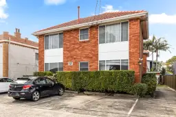 5/4 Swan Street, Woolooware